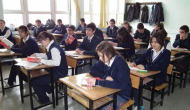 Okulları Peşaver medreselerine çevirmeleri yetmedi, şimdi de karma eğitime saldırıyorlar Okulları Peşaver medreselerine çevirmeleri yetmedi, şimdi de karma eğitime saldırıyorlar