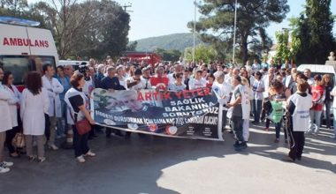 14 Mart Tıp Bayramı’nda sağlıkçılar ve halkımız mutsuz, örgütsüz… 14 Mart Tıp Bayramı’nda sağlıkçılar ve halkımız mutsuz, örgütsüz…