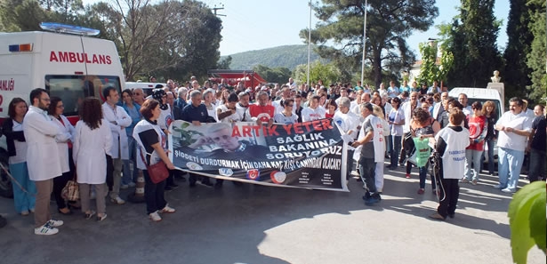 14 Mart Tıp Bayramı’nda sağlıkçılar ve halkımız mutsuz, örgütsüz…