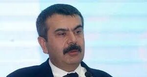 AKP’giller Ortaçağcı Faşist Din Devleti’nin inşası için eğitim alanındaki uygulamalarına hız kesmeden devam ediyor!  Karanlık gidişin yeni görevlisi: Yusuf Tekin!