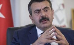 Ortaçağcı-gericiliğe doğru uygun adım marş…!  